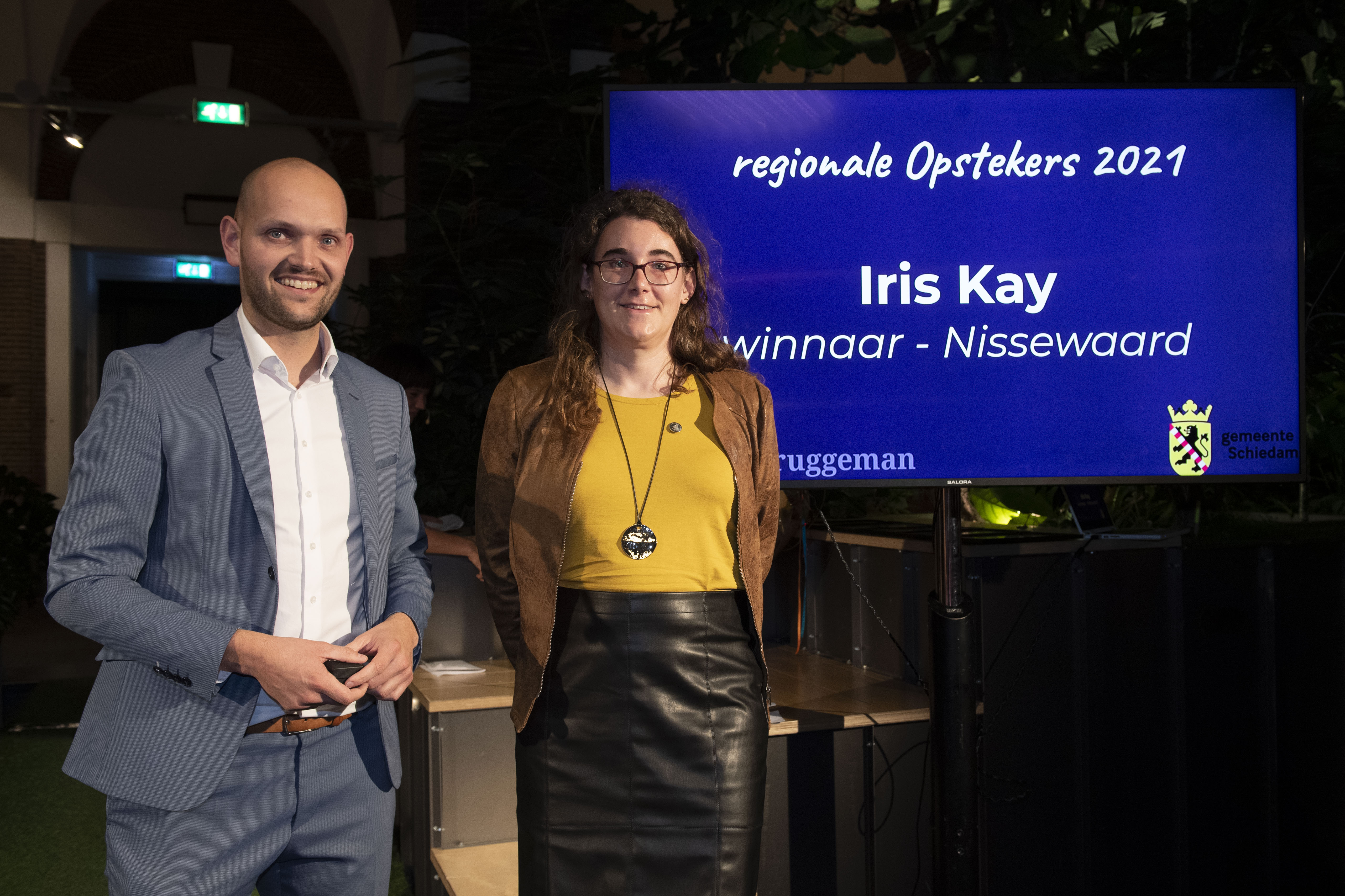 Iris Kay ontvangt Jilles Bruggeman Opsteker